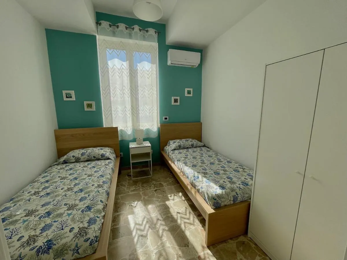 Apartament La Casa Di Felice Milazzo, Tono 0*, Milazzo