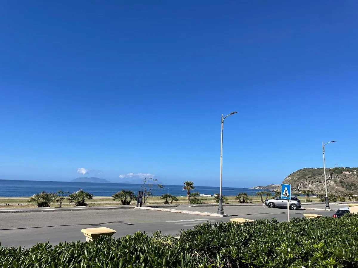 Apartament La Casa Di Felice Milazzo, Tono